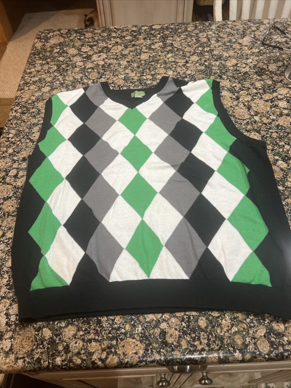 Men’s Concept Argyle Sweater Vest Size 4XL